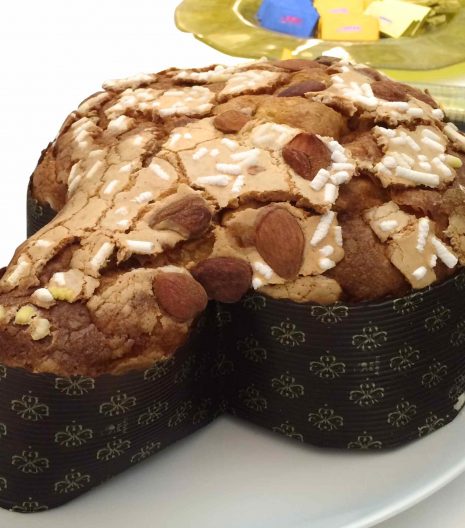 Colomba di Pasqua - Dove-shaped Easter cake - Gustorotondo - Italian Food Boutique