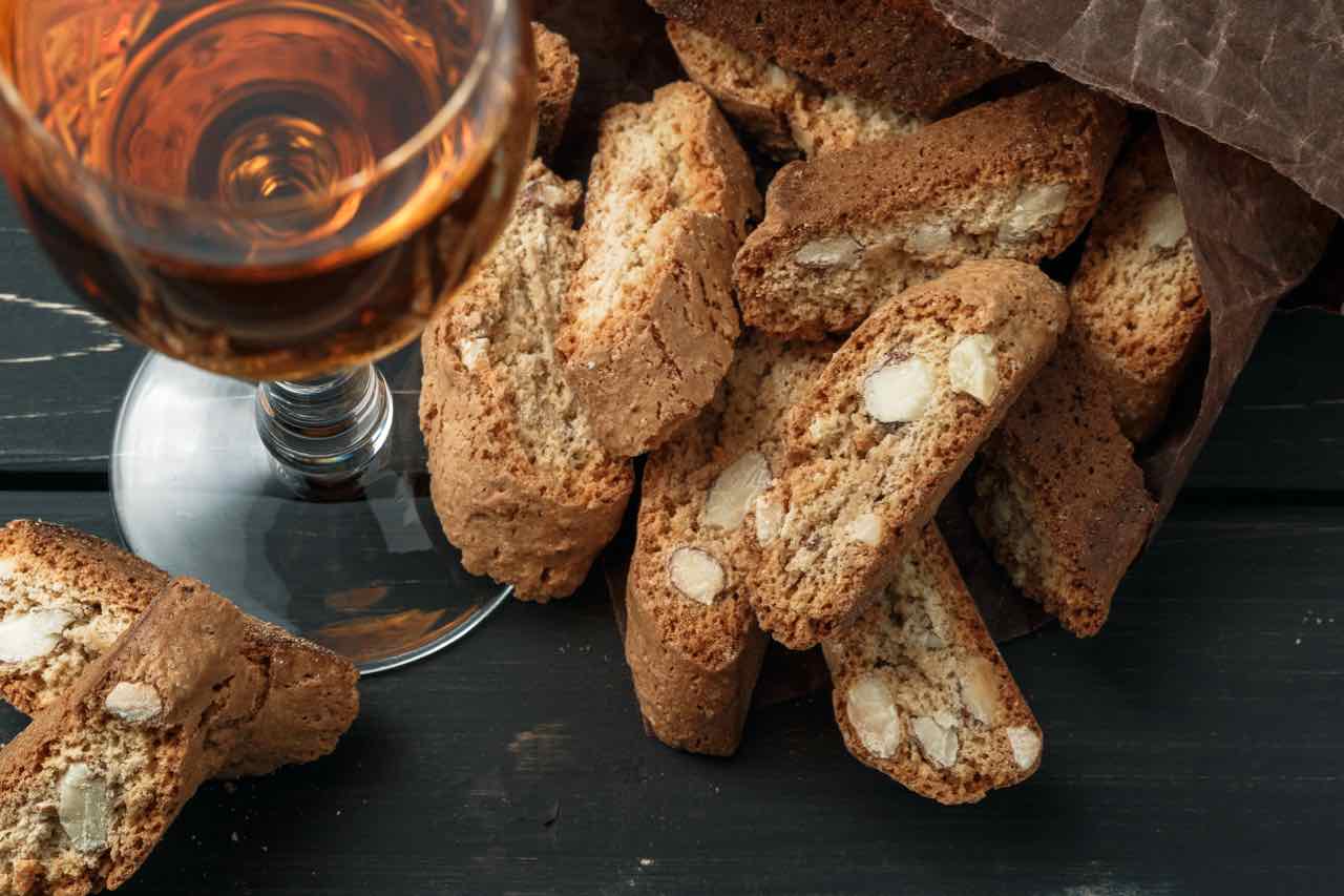 biscotti di prato - Gustorotondo Italian food boutique - I migliori cibi online - Best Italian food online - spesa online